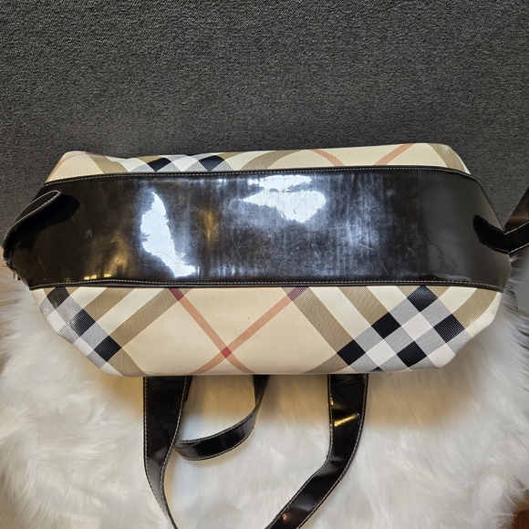 Burberry Nova Check Tote - Authentic Y2K Goals - Cream w Black. Timeless Luxury - Picture 10 of 14